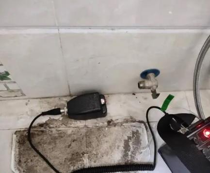 厦门市屋顶漏水维修公司分享下卫生间漏水的危害及解决方法